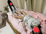 美女姉妹の姉が妹に電気アンマ＆くすぐりの刑！翌朝姉の寝室に忍び込んで妹の反撃
